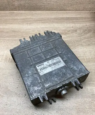 Renault Laguna I Engine control unit/module ECU 7700105952 7700114354 0281001766