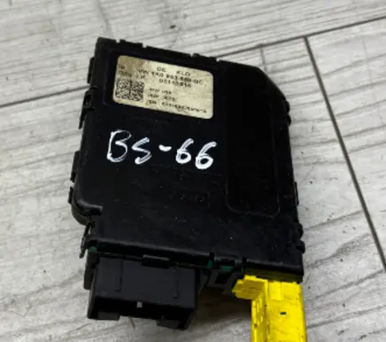 Volkswagen Golf VI Steering angle sensor 1K0953549BC 05113515 01016062060018