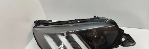 Peugeot 2008 II Headlight/headlamp 9823193480