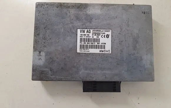 Skoda Octavia Mk2 (1Z) Bluetooth control unit module 1Z0035729