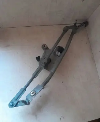 Volvo XC70 Front wiper linkage and motor 09151848 404775 969781