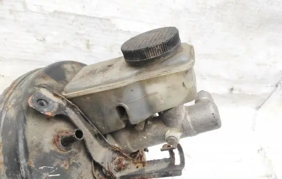 Mazda 626 Master brake cylinder 834-04915