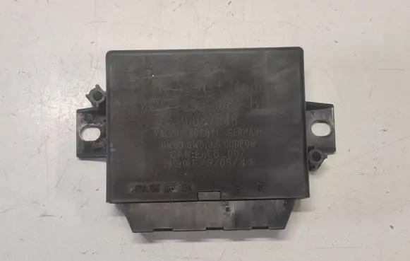 Volvo XC70 Parking PDC control unit/module 30682548