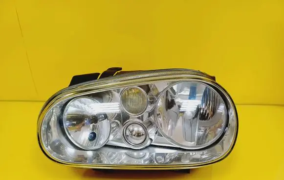 Volkswagen Golf IV Headlight/headlamp 1J1941015B