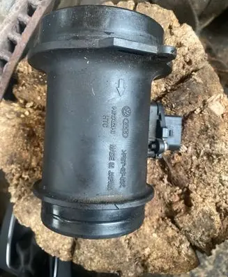 Audi A4 S4 B7 8E 8H Mass air flow meter