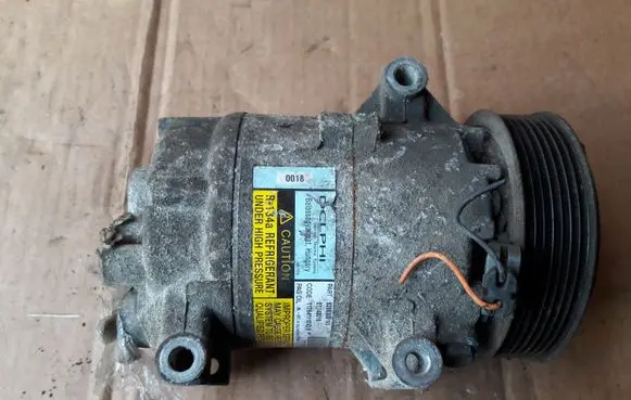 Renault Scenic II - Grand scenic II Air conditioning (A/C) compressor (pump) 8200309193