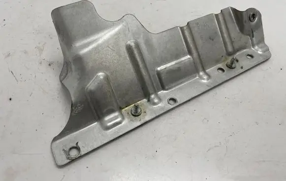 BMW 5 G30 G31 Other engine bay part 8684919