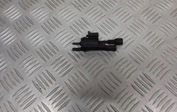 Chrysler PT Cruiser Valve vacuum 0025401497