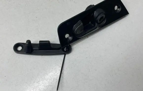 Volkswagen Transporter - Caravelle T5 Sliding door check strap stopper 7H0843637