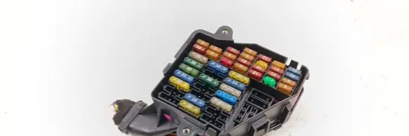 Audi A6 S6 C5 4B Fuse module