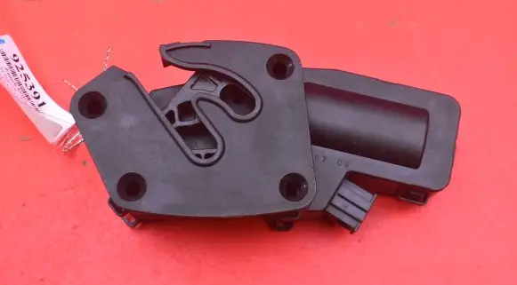 Skoda Superb B6 (3T) Tailgate/trunk/boot lock/catch/latch 3T0827299B