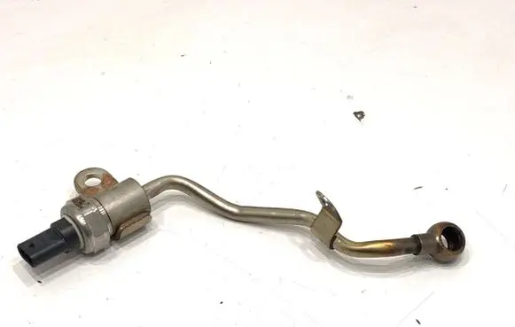 BMW 5 G30 G31 G38 Exhaust gas pressure sensor 8579973