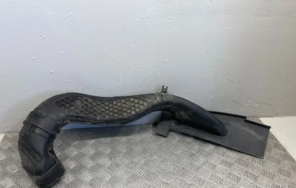Opel Insignia A Air intake duct part 55560870