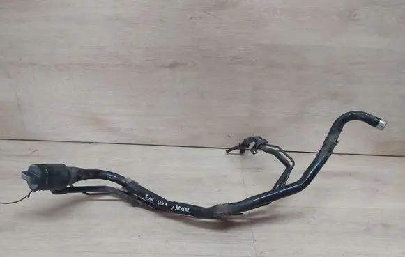 Toyota Corolla E140 E150 Fuel tank filler neck pipe E15WLEWPALIWA