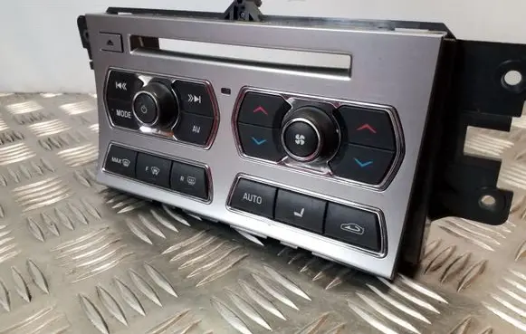 Jaguar XF X250 Climate control unit CX2318C858AD