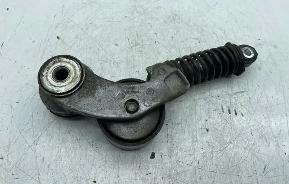KIA Sportage Alternator belt tensioner 252812U010