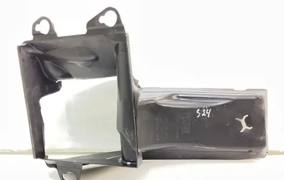 Audi A6 S6 C6 4F Intercooler air channel guide 4F0145333B