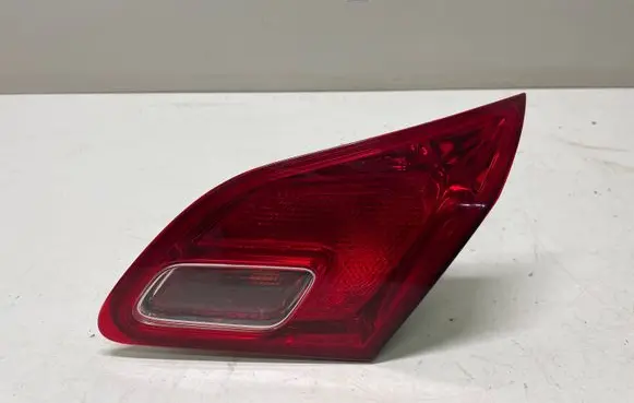 Opel Astra J Tailgate rear/tail lights 13358078