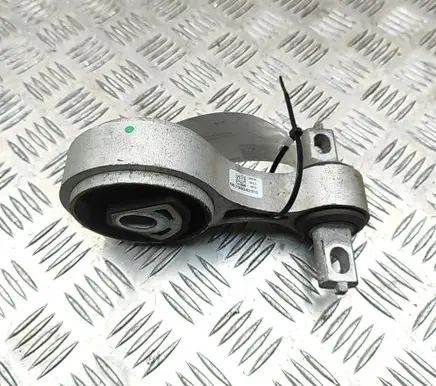 Maserati Levante Engine mount bracket 670004297