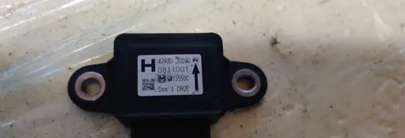 Nissan X-Trail T31 ESP acceleration yaw rate sensor 47930JG200