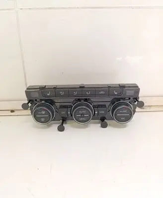 Volkswagen Golf VII Climate control unit 5GE907044S 5HB01198120