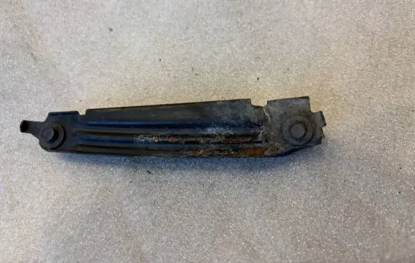 Mercedes-Benz B W245 Front bumper mounting bracket A1698850414 1698850414