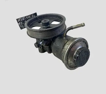 Toyota Avensis T250 Power steering pump