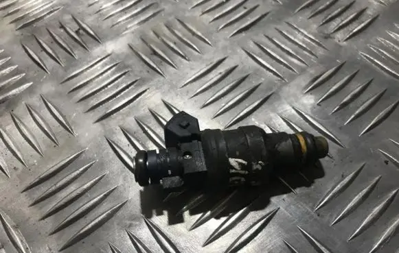 Peugeot 406 Fuel injector 0280180446