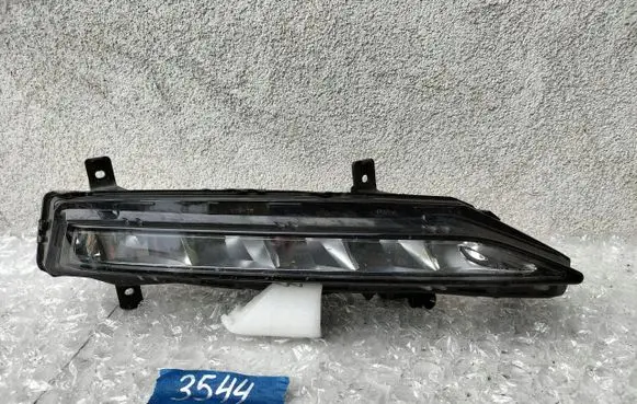 Skoda Superb B8 (3V) Front fog light 3VO9411700B