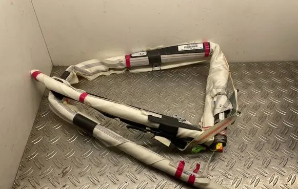Roof airbag