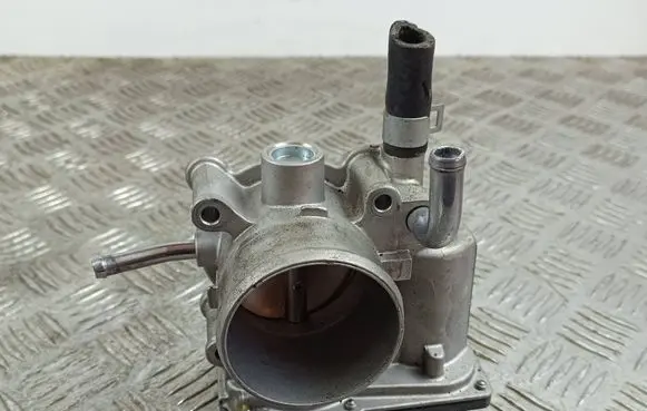 Hyundai Tucson LM Throttle valve 351002B300 530410U20 D0313