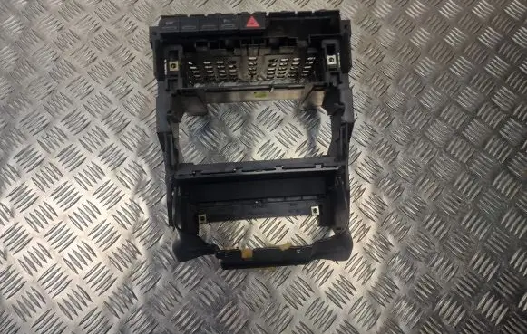 Audi A4 S4 B7 8E 8H Radio/GPS head unit trim 8E0858005E