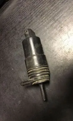 BMW 5 E34 Windscreen/windshield washer pump 8360614