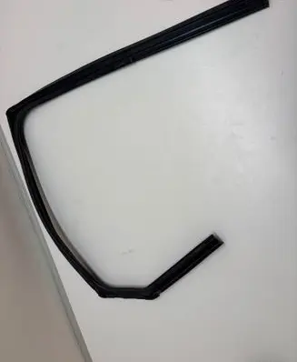 Hyundai Tucson IV NX4 Rubber seal rear door window/glass 
