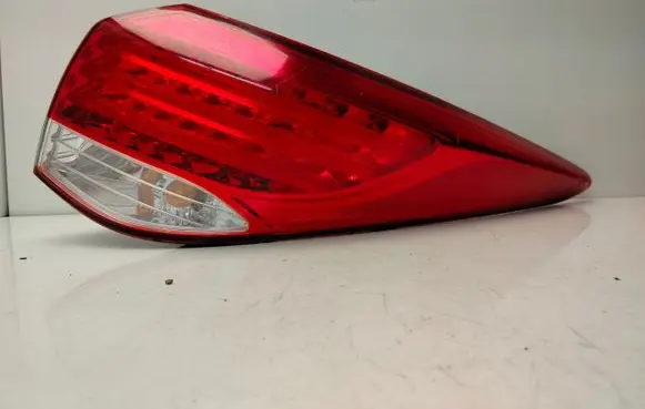 Hyundai i40 Rear/tail lights 924023Z0