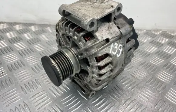 Mercedes-Benz E W212 Generator/alternator A0009063000 2608896A 310006678