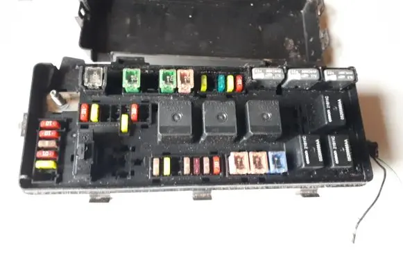 Chrysler 300 - 300C Fuse module P05087111AF