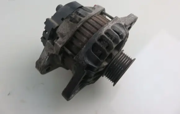KIA Ceed Generator/alternator 373002B101 2655447