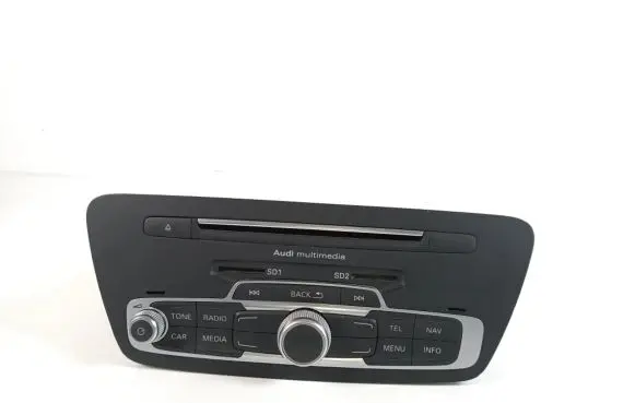 Audi Q3 8U Radio/CD/DVD/GPS head unit 8U1035193A