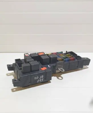 Volvo S60 Fuse module 8678449 518828009