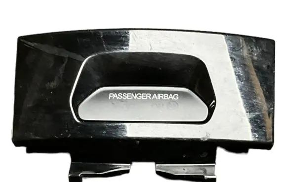 Passenger airbag on/off switch