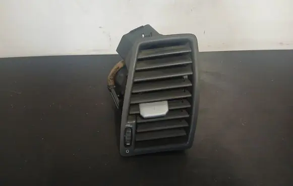Volvo XC90 Dashboard side air vent grill/cover trim 3409399