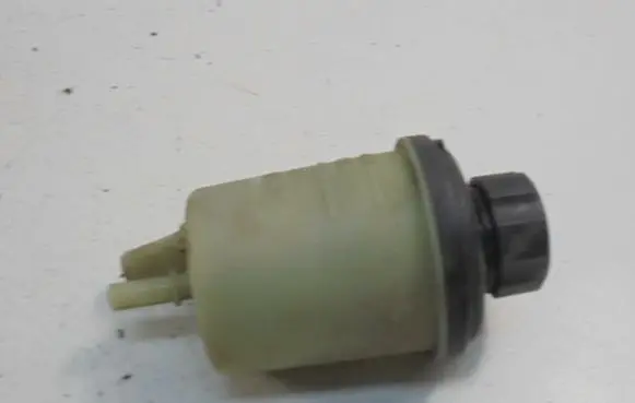 Volvo S60 Power steering fluid tank/reservoir 31302576
