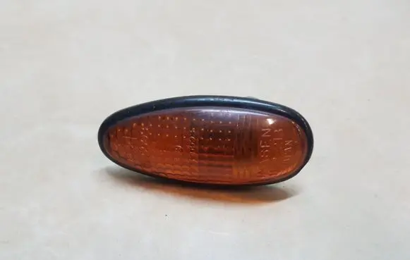 Mitsubishi Pajero Sport I Front fender indicator light