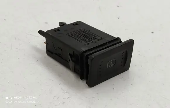 Volkswagen Golf IV Windscreen/window heater switch 1J0953235