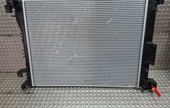 Renault Captur II Coolant radiator S27639284 214108706R