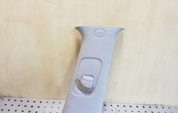 KIA Sportage (B) pillar trim (top) 858403U010