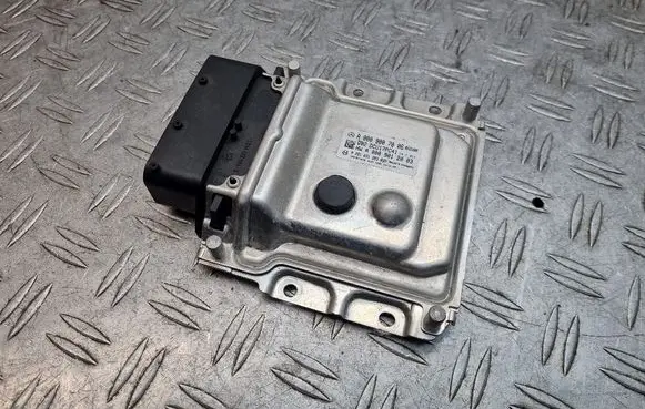 Mercedes-Benz E W212 Adblue control unit A0009007006 A0009012003 0281031383