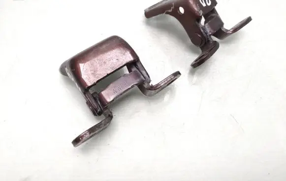 Honda CR-V Front door hinge set 
