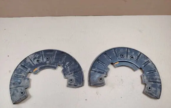 Porsche Cayenne (9PA) Front brake disc dust cover plate 7L0615311B